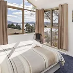 Matilda - 3Br Home L Central Location L Amazing Lake Views L Wifi L Bbq