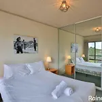 Mountain View, Kirwan 9