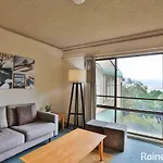 Mountain View, Kirwan 9