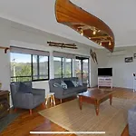 3 Bedroom Lakeview Cottage With Drying/Bike Room