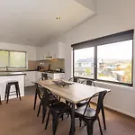 25A Twynam Street