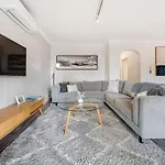 Avalanche 3 - 3Br Apartment L Central Location L Balcony L Wifi