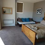 Willow Bay Lodge