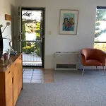 Apartment Minutes To Lake