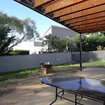 25A Twynam Street
