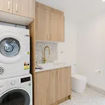 16A Rawson St