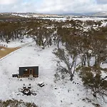 Big Yard Escapes - Two Off-Grid Tiny Houses On The Mowamba River