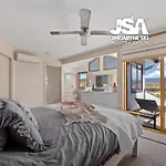 Lakeview Townhouse