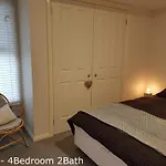 Crowes Nest Apartments