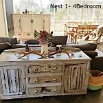 Crowes Nest Apartments