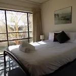 Mountain View, Kirwan 27