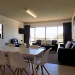 Mountain View, Kirwan 47