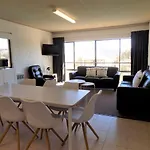 Mountain View, Kirwan 47