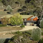 Mowamba River Lodge