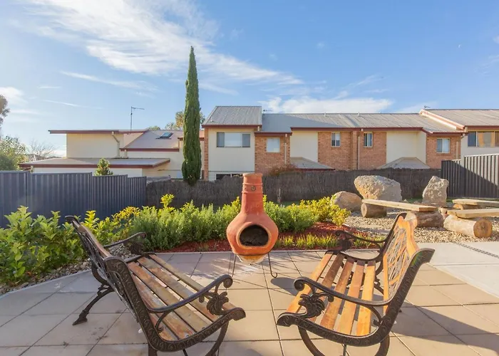 Jindalee 2 9 Twynam Street