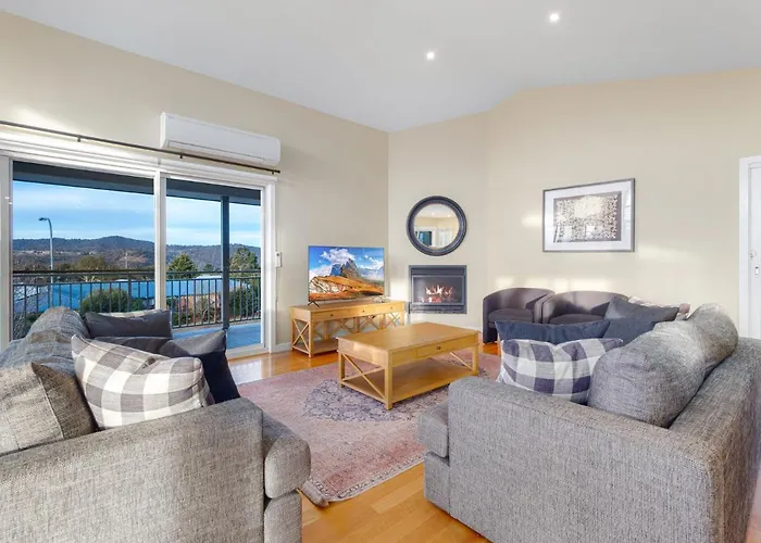 Alpine Retreat 107A Gippsland Street