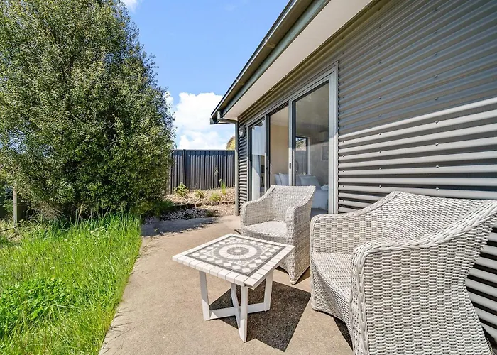 Poley Cow Studio - Lake & Mountain Views L Air-Con L Parking