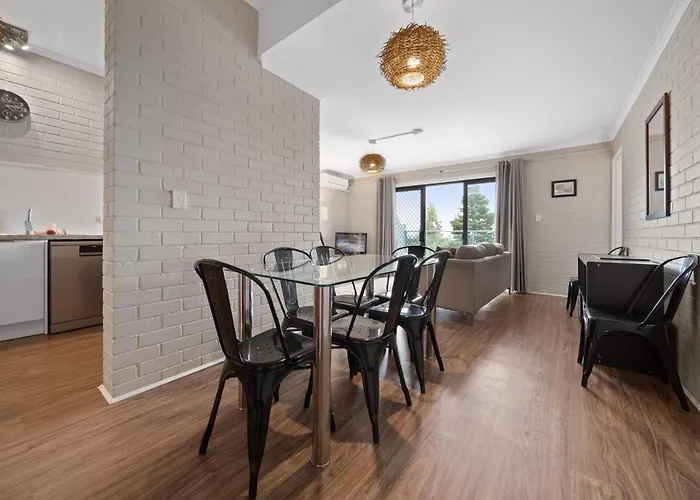 Summit 9 - Stylish 3Br Apartment L Amazing Lake Views L Wifi L Bbq L Air-Con