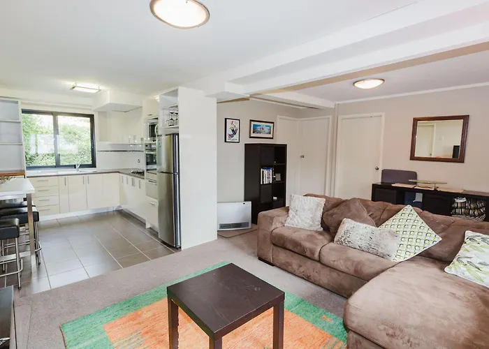 10 Kanangra Unit - 2-10 Kanangra Crescent