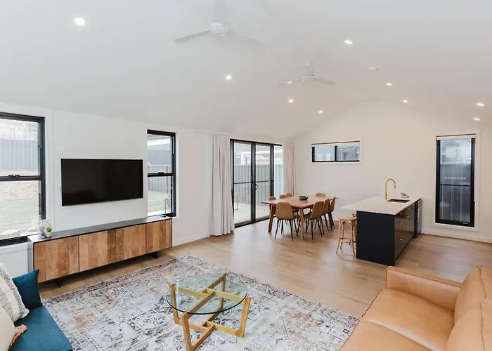16A Rawson St