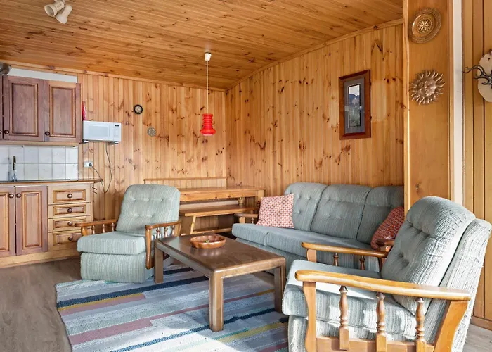 Elvira 1 Bedroom