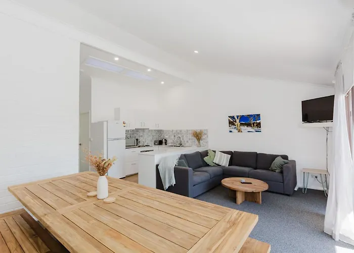 Alpha Centauri 7 Of 39 Gippsland Street