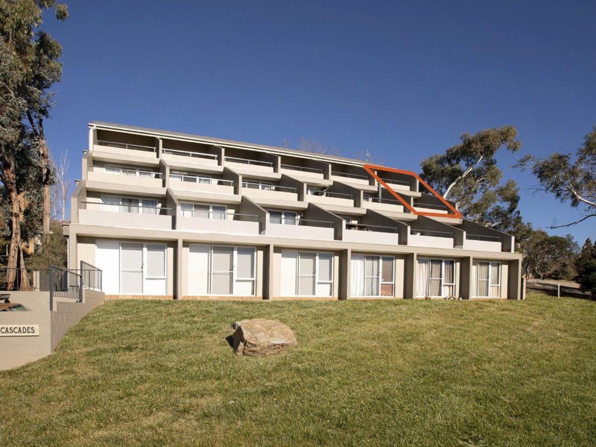 Apartment Cascades 18 3 Kurrajong Street *