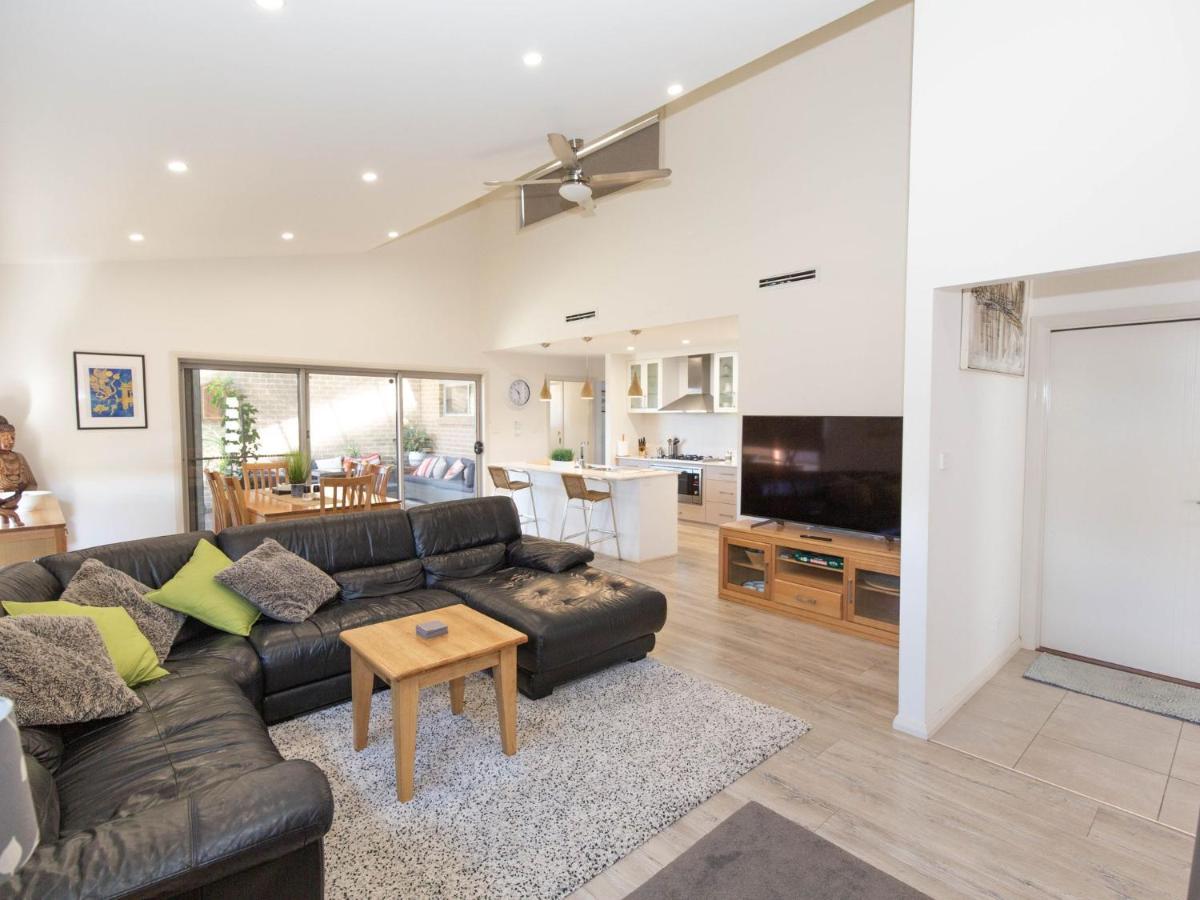 Jindalee 3 34 Twynam St *