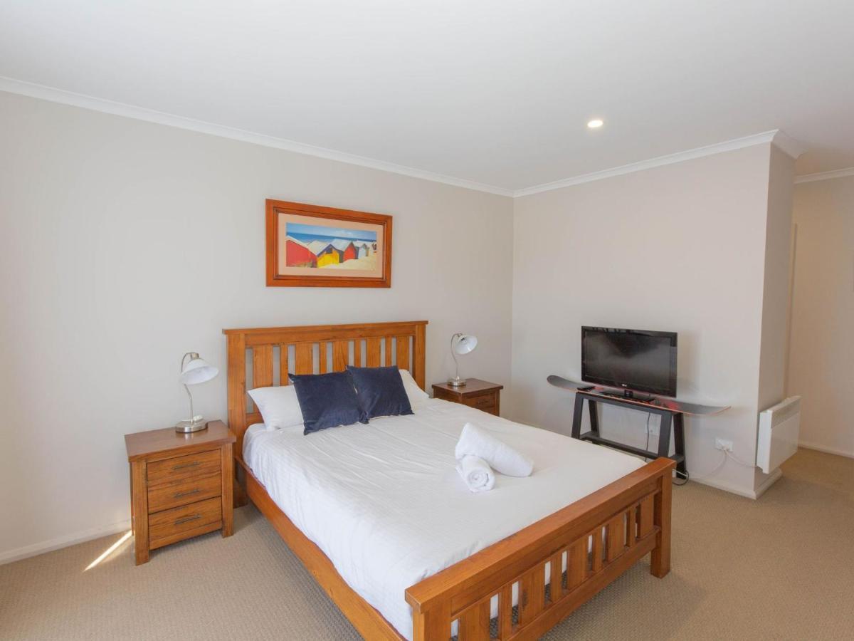Opus 1 10 Poley Cow Lane Holiday home *