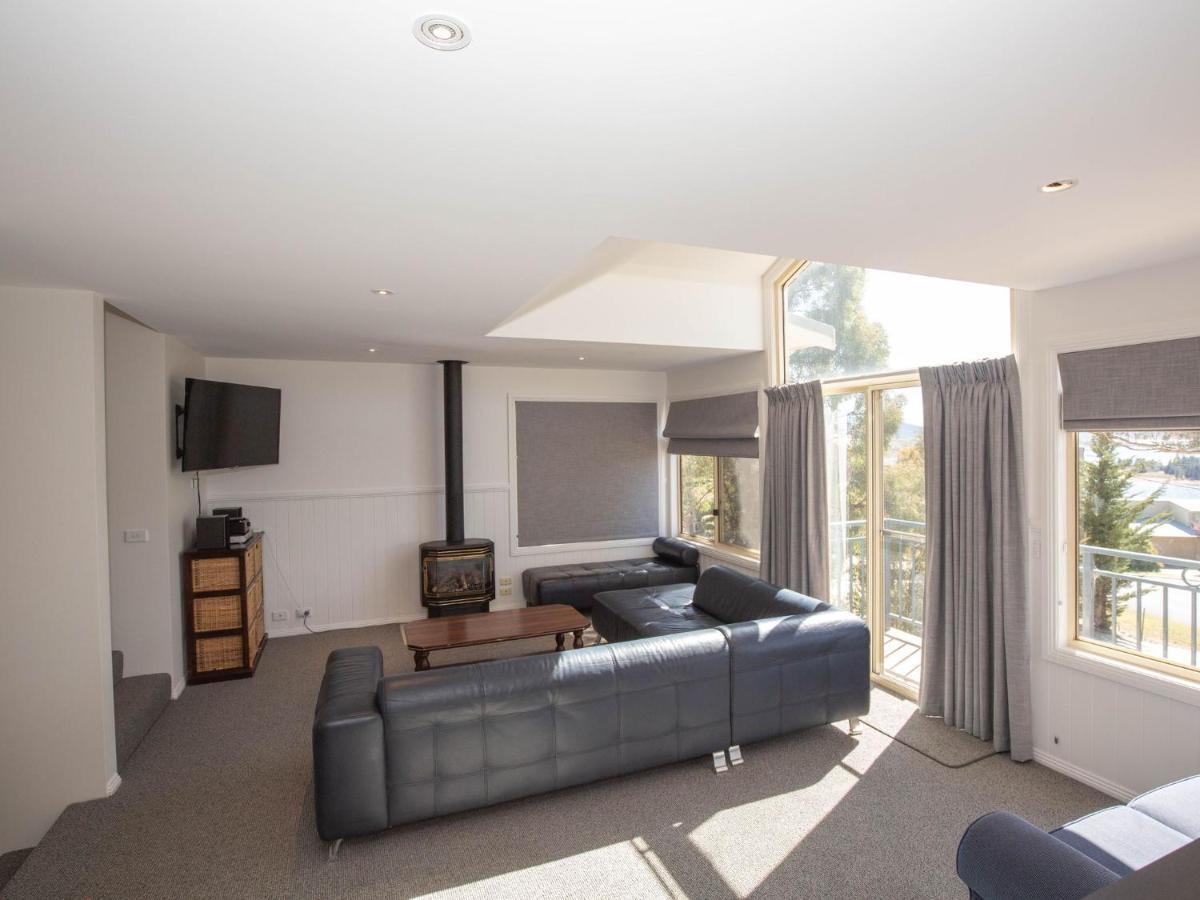 Torino 2 14 Nettin Circuit Holiday home Jindabyne