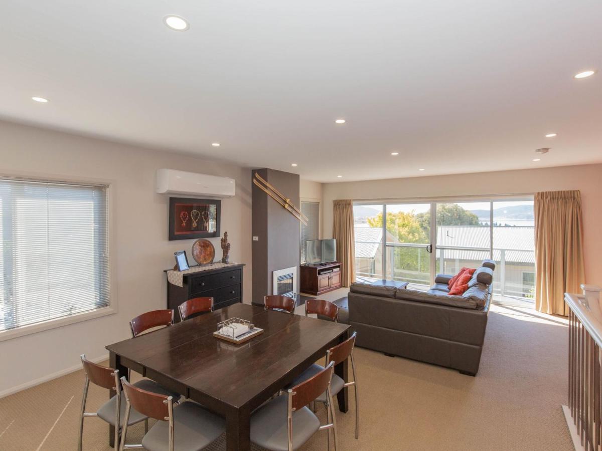 Opus 1 10 Poley Cow Lane Holiday home