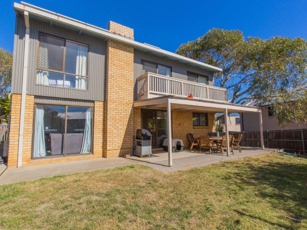 Holiday home Fingal Snow Vinces Place 108 Gippsland Street