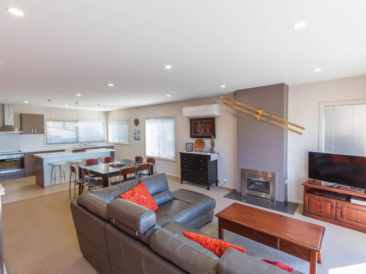 Opus 1 10 Poley Cow Lane Holiday home *