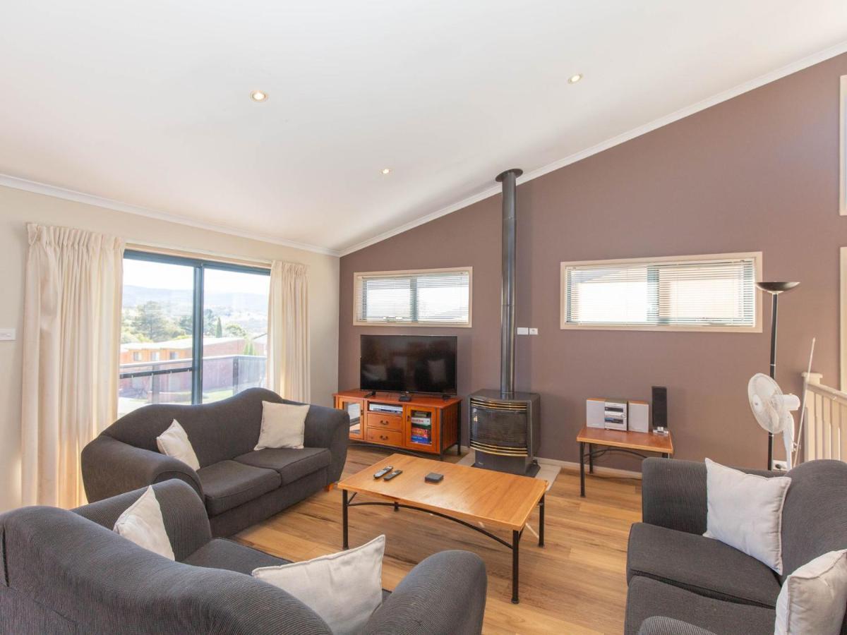 Holiday home Acacia 5 2 Kirwan Close *