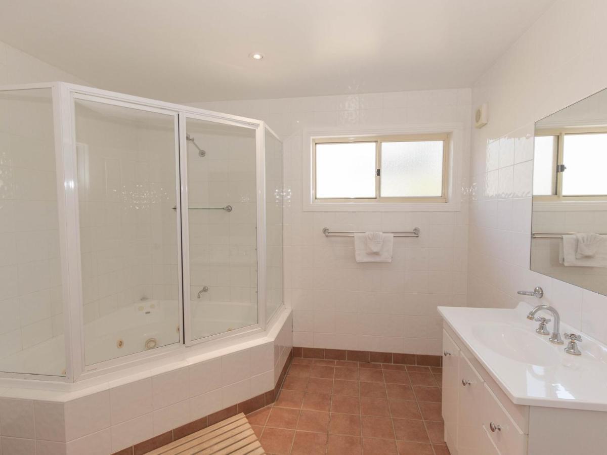 Torino 2 14 Nettin Circuit Holiday home