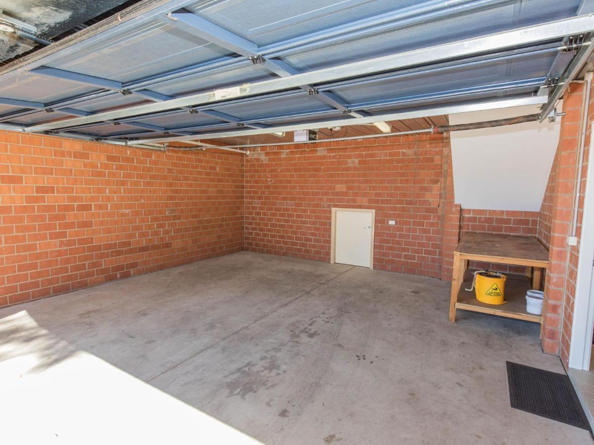 Torino 2 14 Nettin Circuit * Jindabyne