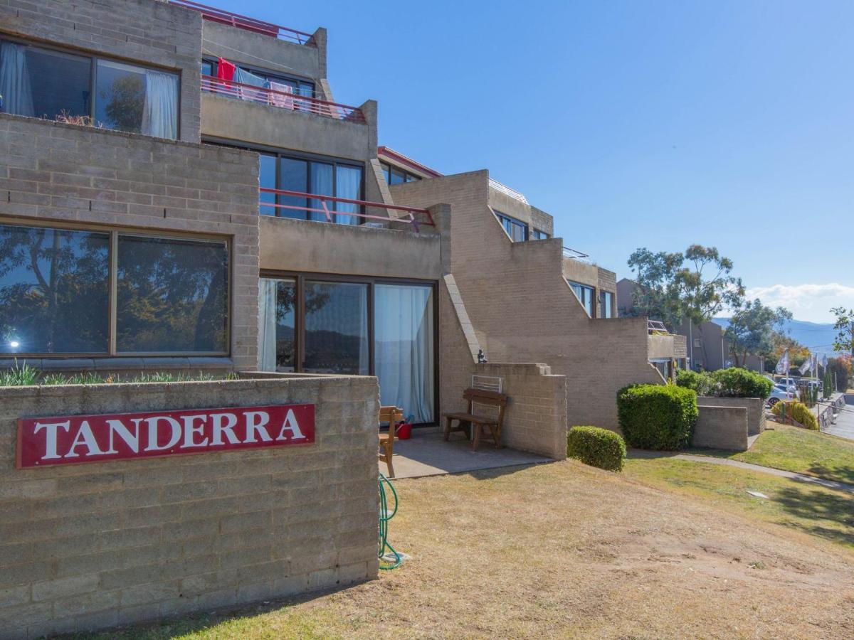 Tanderra 18 28 Park Road *