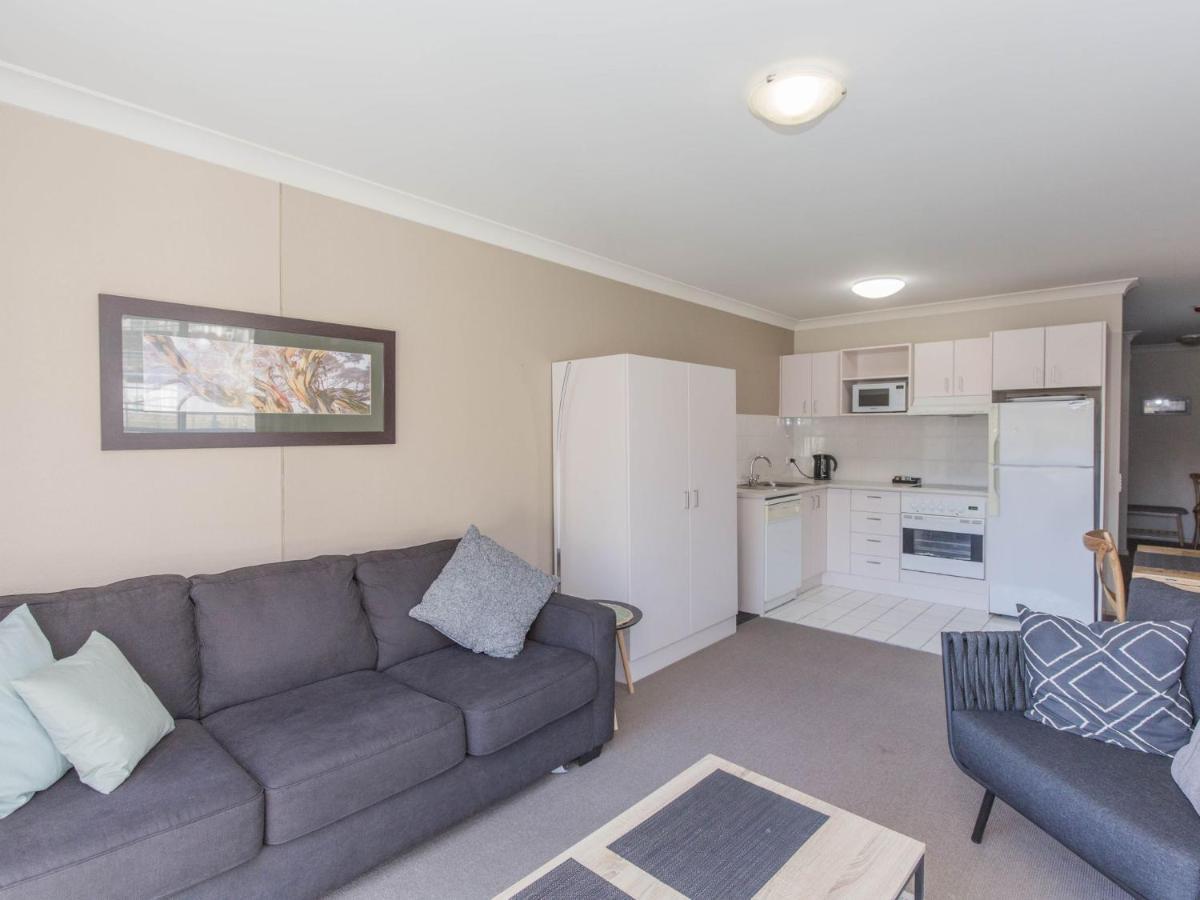 Horizons 501 Apartment