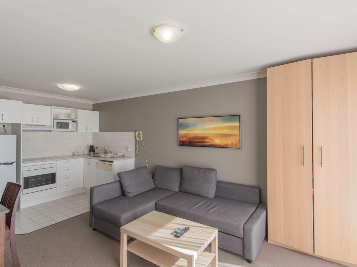 Horizons 315/10 Kosciuszko Road *
