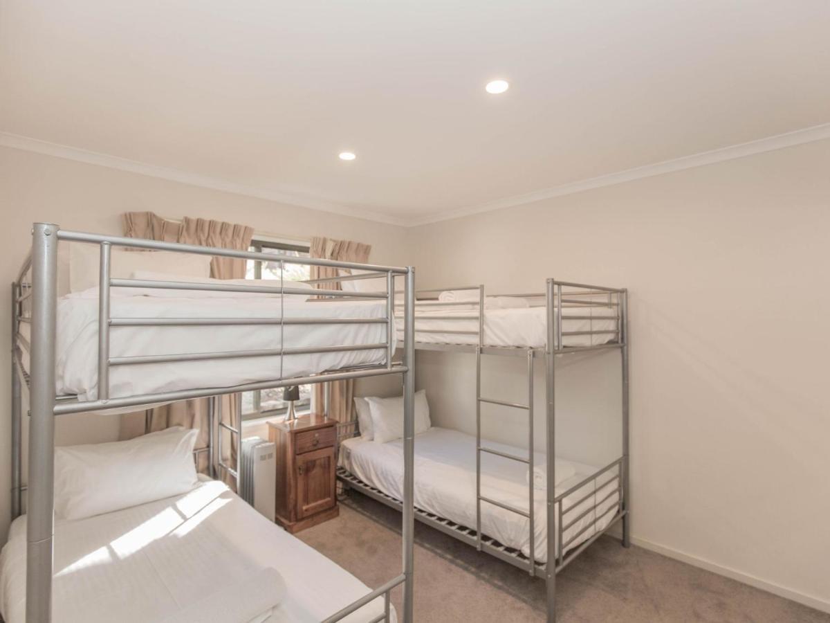 Apartment Boronia 6 30 Nettin Circuit