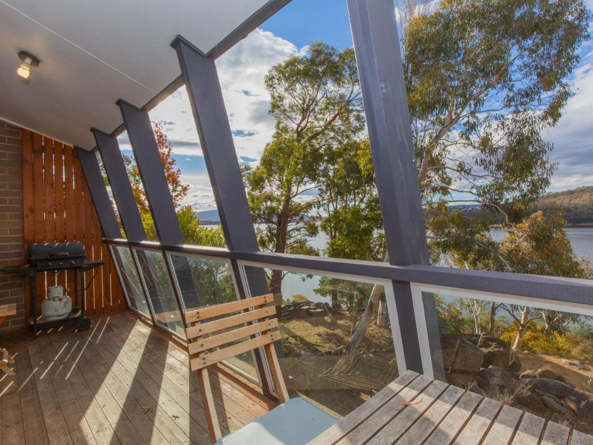 Dauphine 1 23 Townsend Street Holiday home