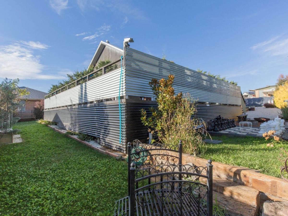 Oak And Barrell 7 Twynam Street Holiday home *
