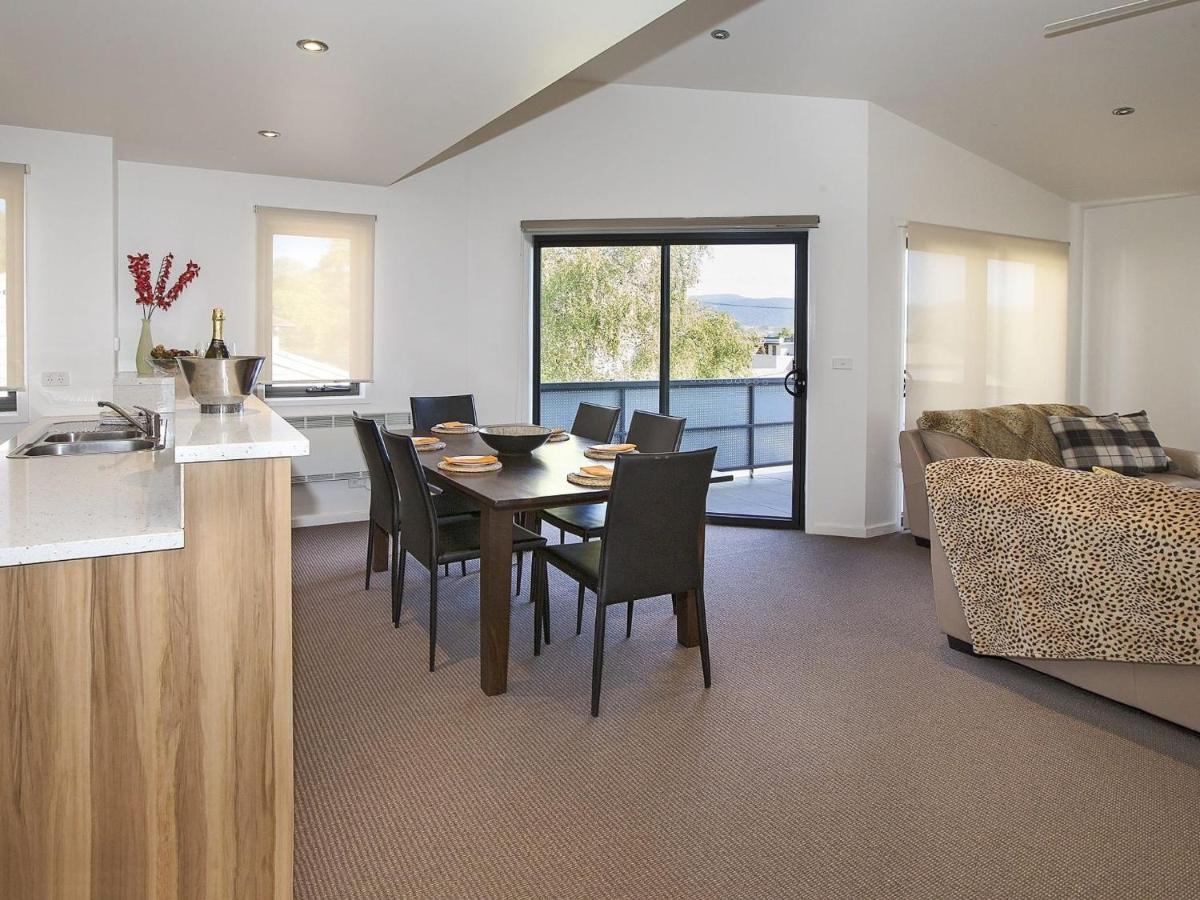 Northview 2 - Modern 2br Townhouse L View L Location L Bath L Wifi * Jindabyne