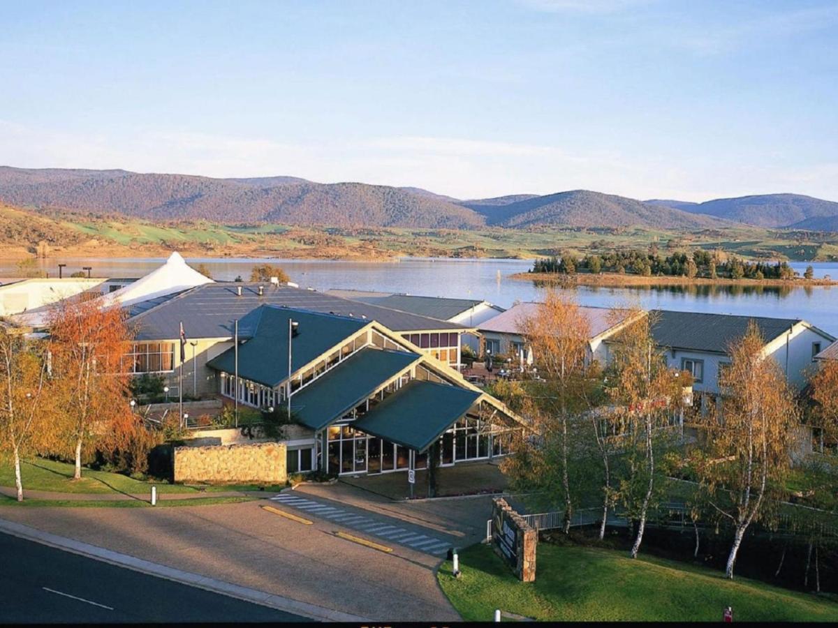 Horizons 216 * Jindabyne