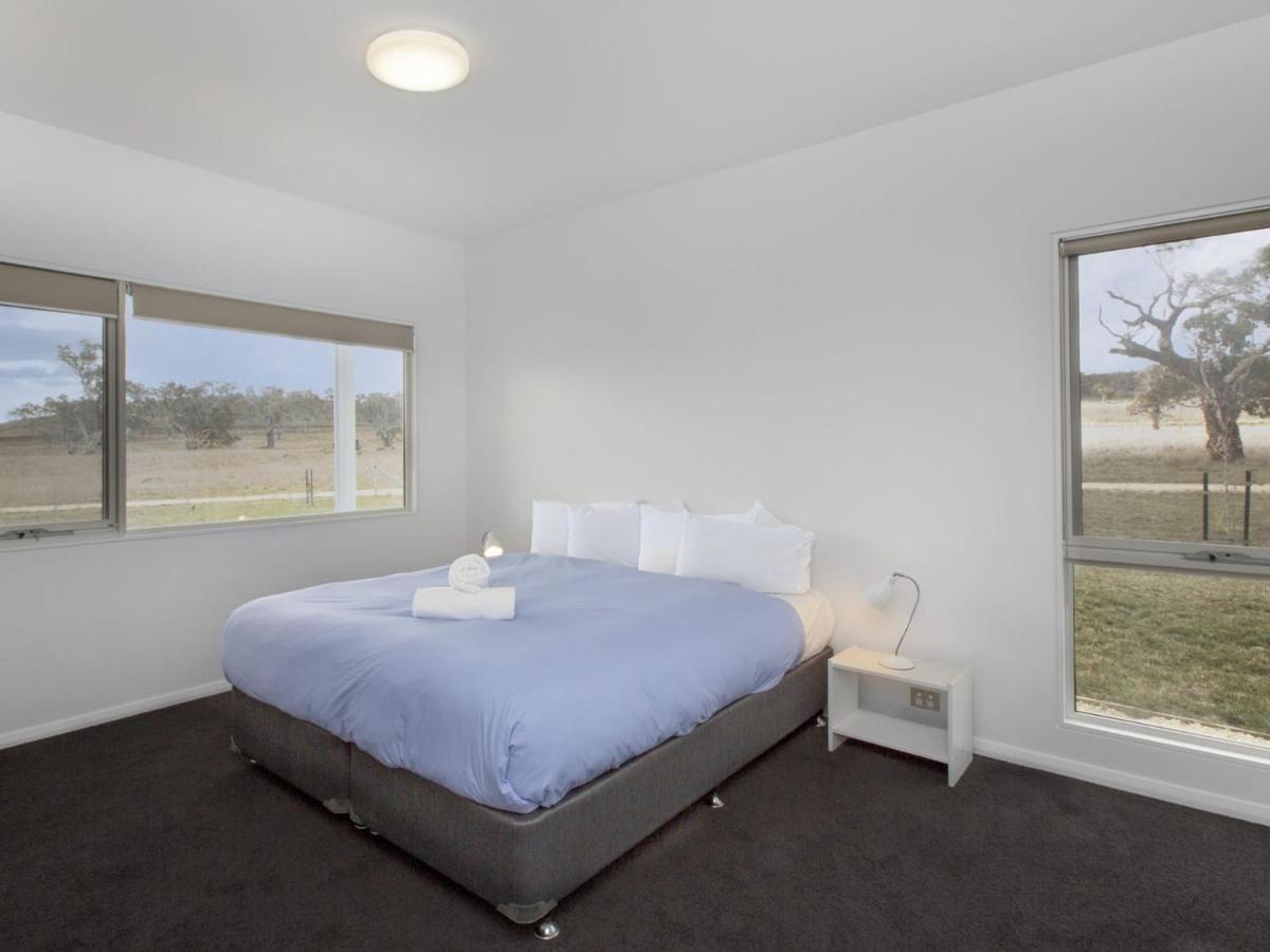 Holiday home Manna Tree Farm - Modern 3br House On 100 Acres L Mountain Views L Wifi L Bbq L Wood Fire