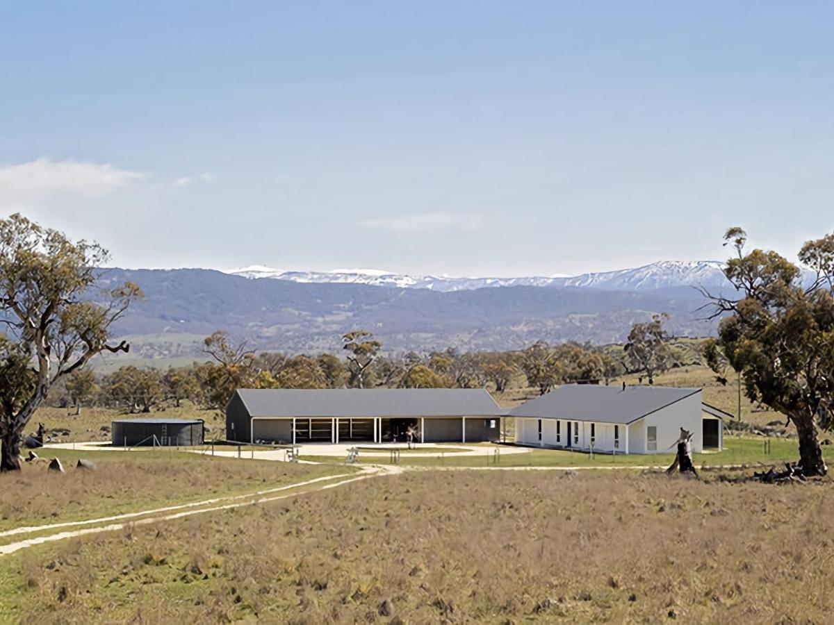 Holiday home Manna Tree Farm - Modern 3br House On 100 Acres L Mountain Views L Wifi L Bbq L Wood Fire *