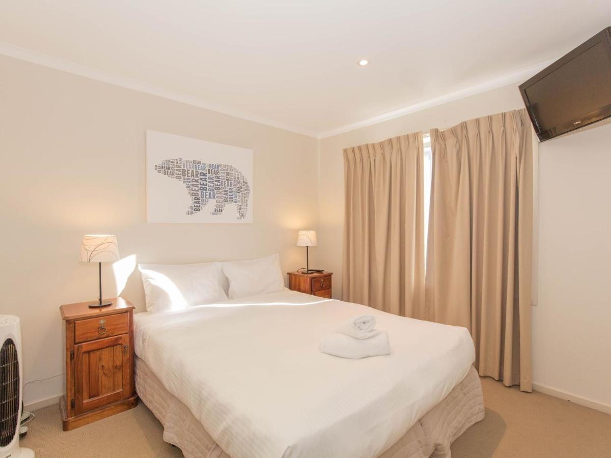 Boronia 7 30 Nettin Circuit Apartment *