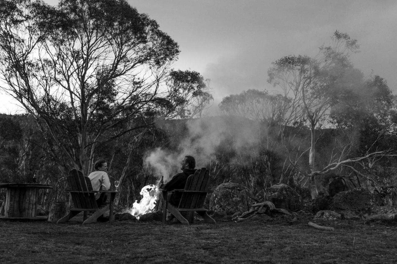 Campsite Big Yard Escapes - Two Off-grid Tiny On The Mowamba River Jindabyne