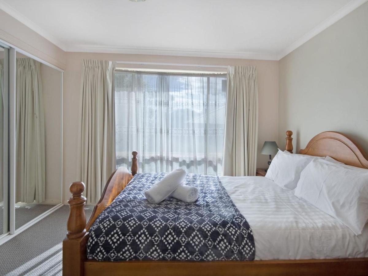 Beloka 7 - 2br Townhouse L Views L Bath L Wifi Holiday home Jindabyne