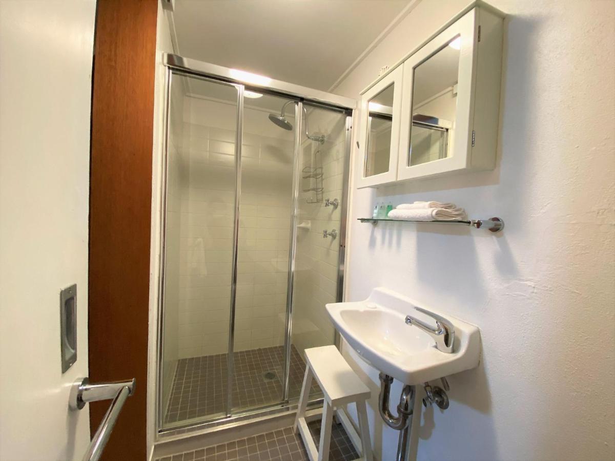 Seeblick 2 - 1br Lakefront L Location L Off-street Parking Holiday home *